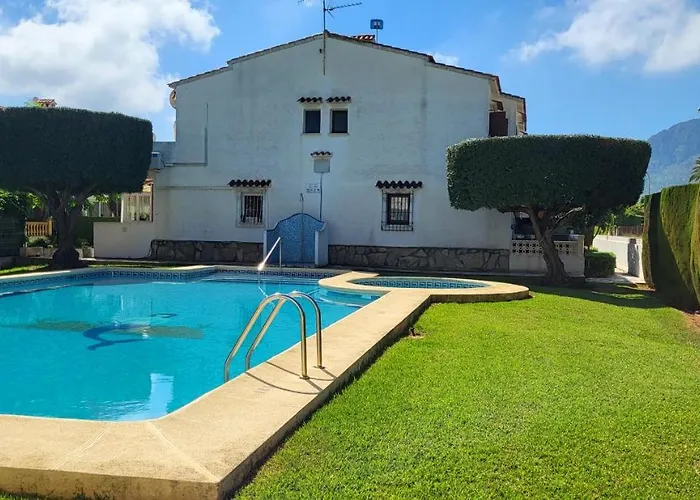 La Casita Denia, Charming 2Br Townhouse With Shared Pool, 1Km To Beach